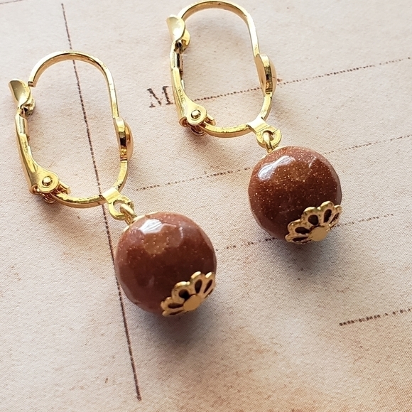 Jewelry - 𝅺GOLD filled earrings